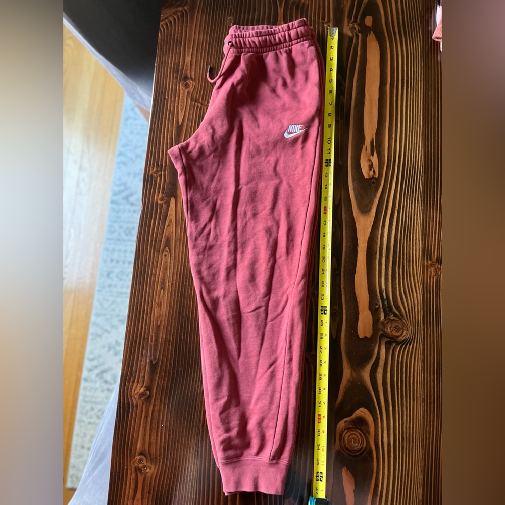 Women’s Nike joggers size Medium-GUC